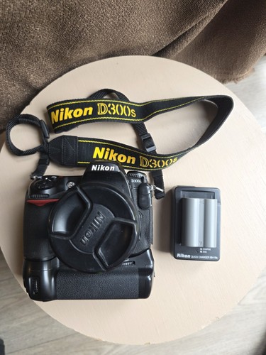 Nikon d300s dslr camera - nikon, +