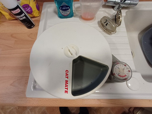 Cat mate automatic pet - mate,