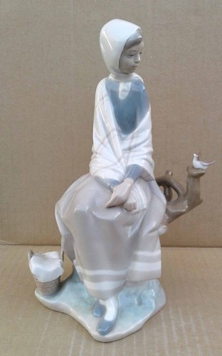 Lladro new shepherdess - -,