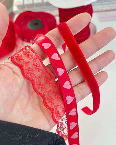 Red lace - 1,