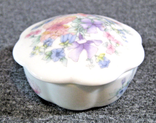 Wedgwood bone china small - wedgwood,