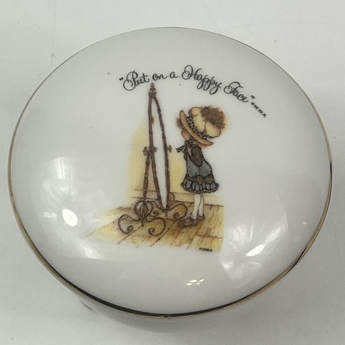 Holly hobbie porcelain footed - hobbie,