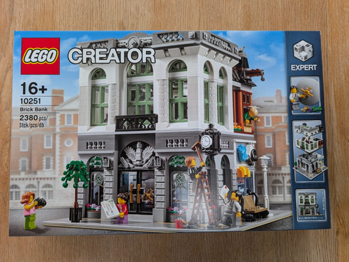 Lego brick bank - brick,