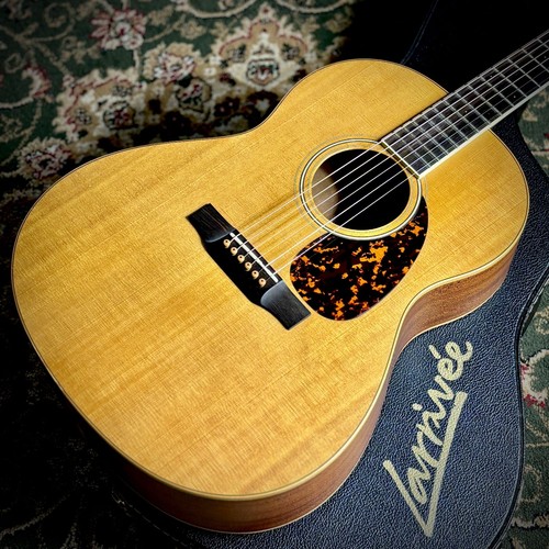 Larrivee model sn 96704 - larrivee,