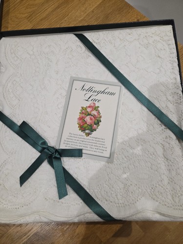 Vtg laura ashley - laura,