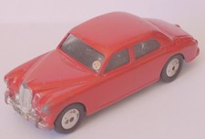 Corgi Toys No.205 Riley Pathfinder Saloon Car (Flat Hubs 1956-59).FREE UK P&P.