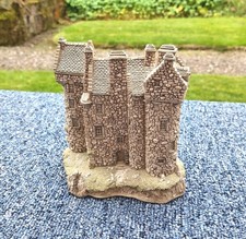 Lilliput Lane Claypotts Castle Dundee Ornament Collectible Scottish Castles