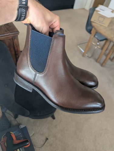 Samuel windsor hand made - hand,