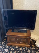 Old Charm Solid Oak TV Stand/Unit
