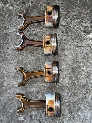 2zz piston set - piston,