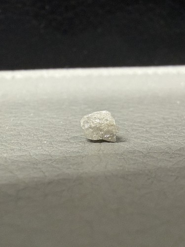 315ct white rough diamond - 0.315ct,