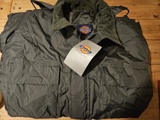 Dickies Quilted And Waterproof