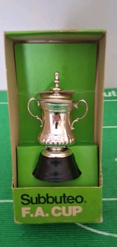 Subbuteo c128 cup boxed - fa,