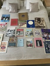 Royal Family memorabilia Her Majesty QueenElizabeth Il