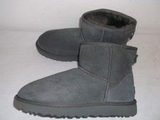 Ugg Australia Men's GENUINE
