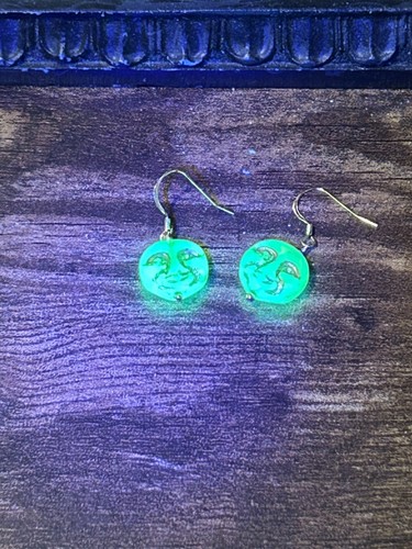 Yellow uranium glass - glass, smiley