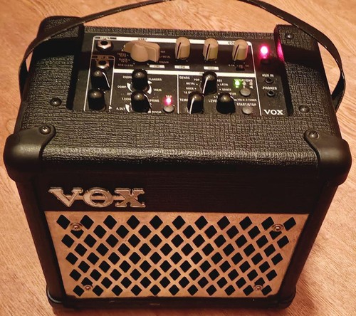 Vox mini5 guitar - guitar, amplifier