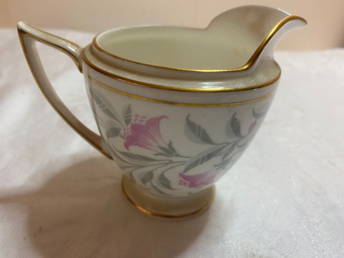 Minton petunia creamer milk - creamer,