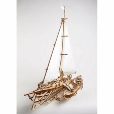 UGEARS 70059 Trimaran Yacht