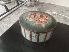 1940/50s sharps toffee tin