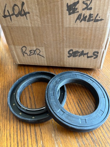 Yto 404 tractor rear wheel - yto, hub