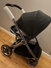 Oyster 4 Pushchair Carbonite