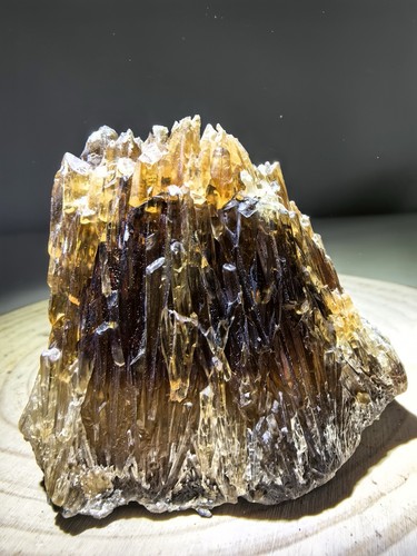 Stunning amber calcite - stunning,