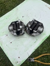 BRAKE CALIPERS PAIR PADS & FITTINGS FRONT DISC VW T1 BEETLE 113615108 A591