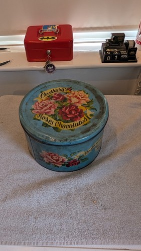 Early vintage cadburys roses - early,