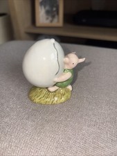Piglet And The Balloon WP5 Royal Doulton