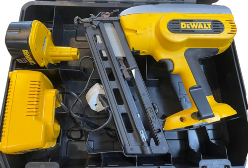 Dewalt 18v second fix nail - 18v, gun