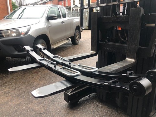 Pair parabolic toyota hilux - toyota,
