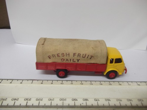 Budgie fruit truck - budgie,