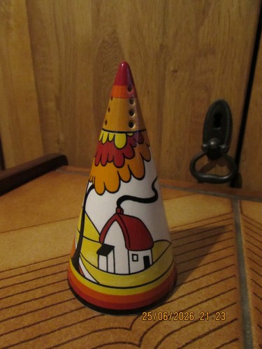 Clarice cliff house and - cliff,