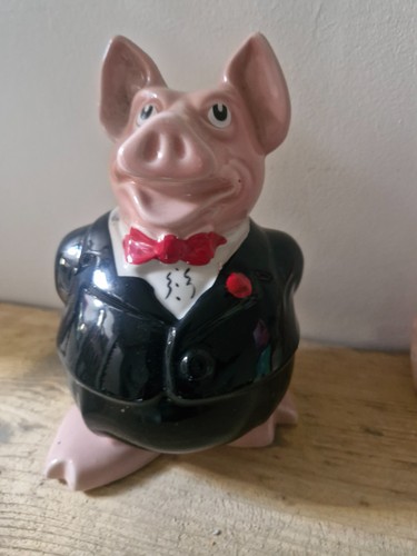 Natwest pigs sir - sir, nathaniel