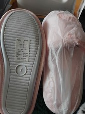 New Pink Fluffy Slippers. Size 7. Very Soft. Solid Outersole
