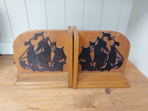 Vintage 1930s oak bookends - ,