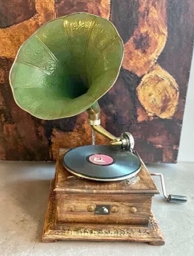 Antique gramophone fully - gramophone,,