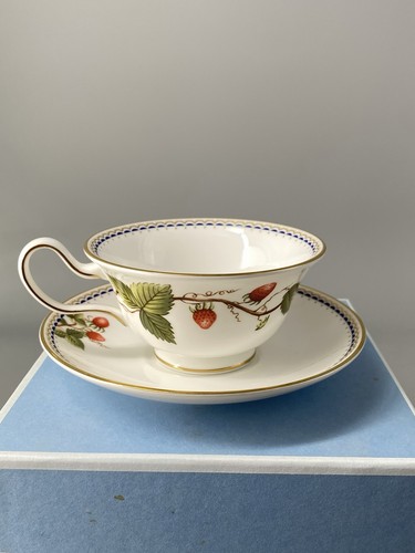 Wedgwood wild strawberry - wedgwood,
