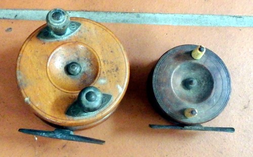 Antique wooden fishing - antique, reels