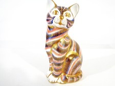 ROYAL CROWN DERBY CAT GOLD