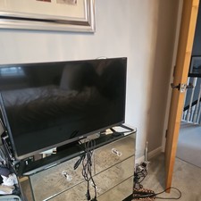 Sharp Aquos. 32inch Smart TV