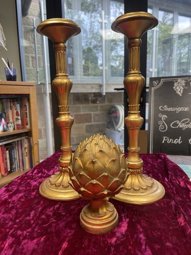 Large gold candlesticks and - gold,