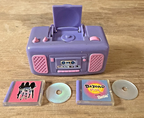 Vintage 1998 barbie sized - 1998,