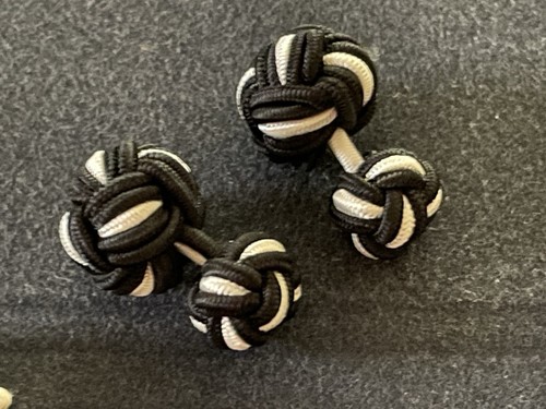 Classic knotted cufflinks - knotted,