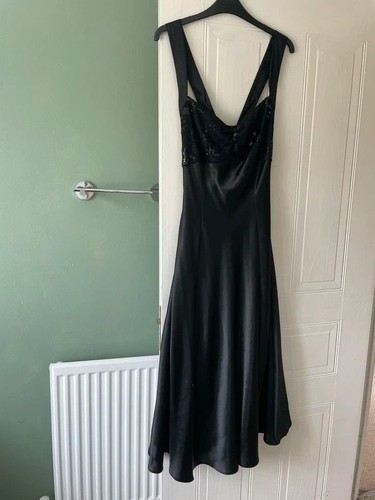 Black silky halter - , neck