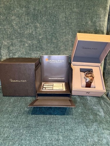 Near mint box paper - near, &