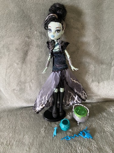 Monster high frankie stein - monster,