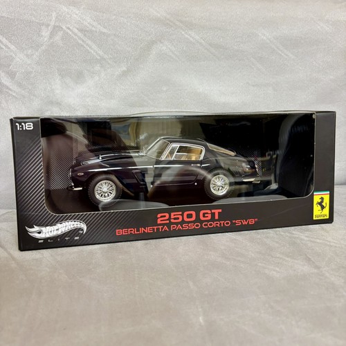 Hot wheels elite ferrari - hot,
