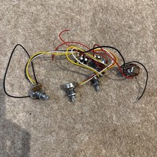 Retrovibe Stinger '77 Musicman